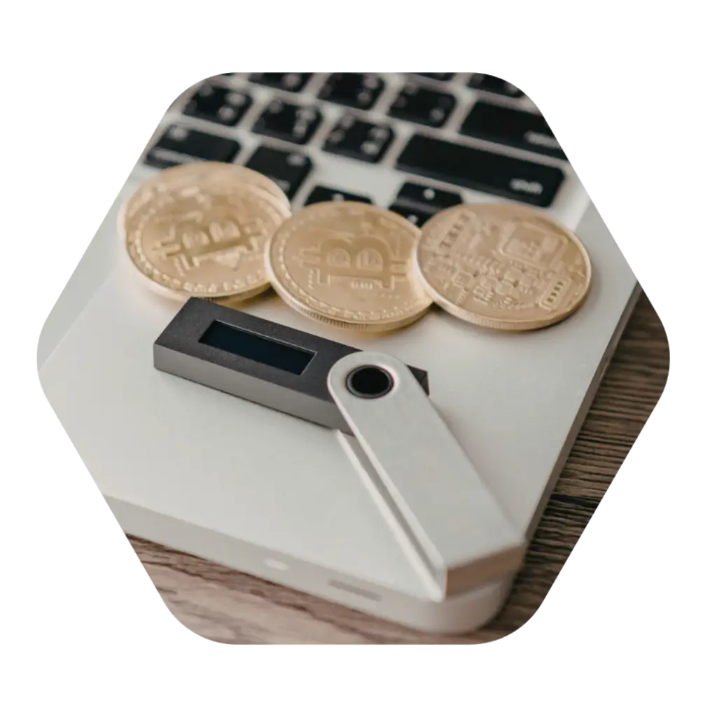 خرید کیف پول سخت افزاری